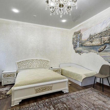 Апартаменти В Старому Місті Sweet House คาเมียเนตส์-โปดิลสกี ภายนอก รูปภาพ