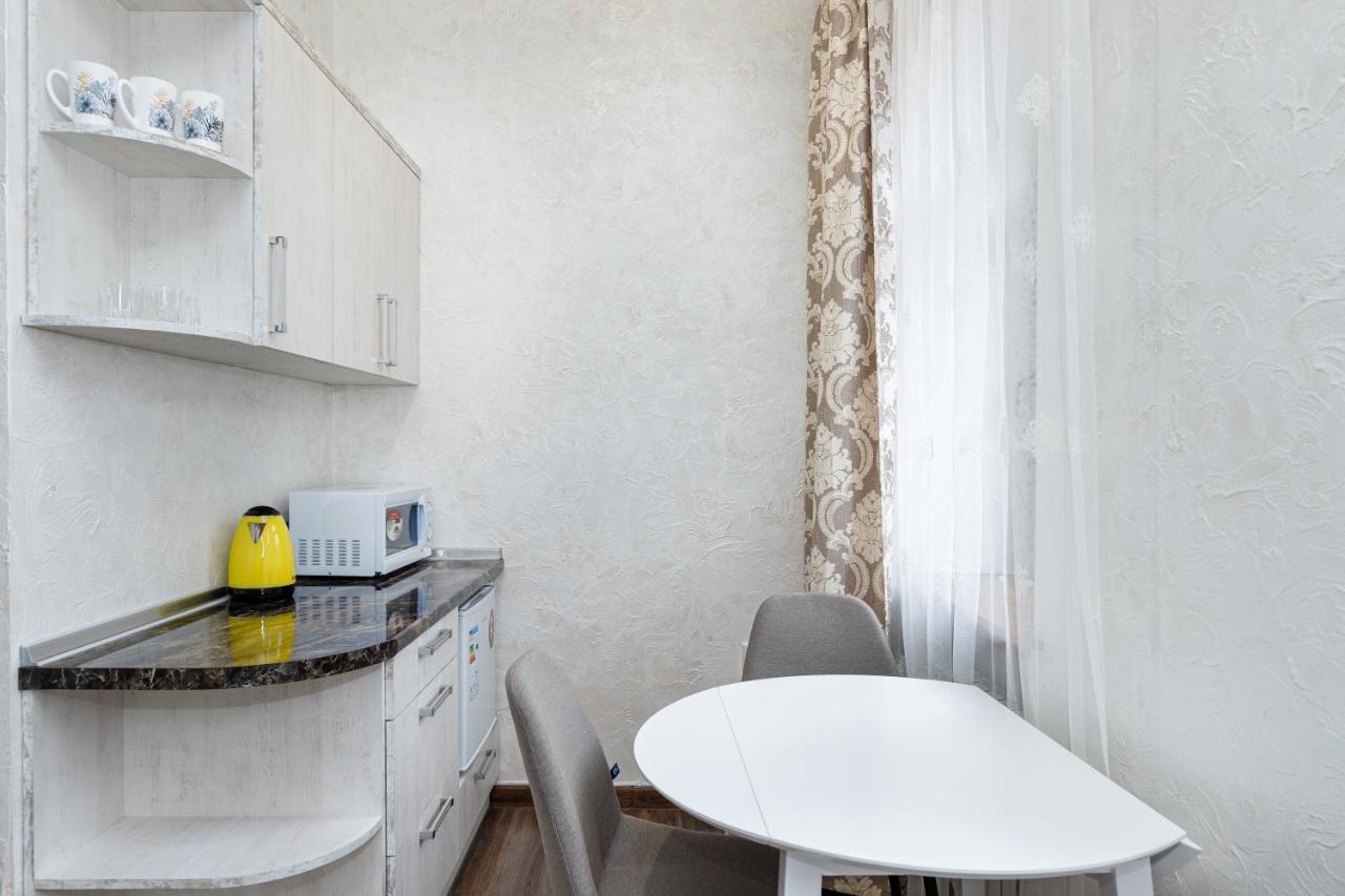 Апартаменти В Старому Місті Sweet House คาเมียเนตส์-โปดิลสกี ภายนอก รูปภาพ