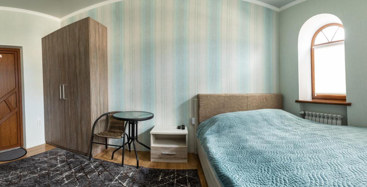 Апартаменти В Старому Місті Sweet House คาเมียเนตส์-โปดิลสกี ภายนอก รูปภาพ