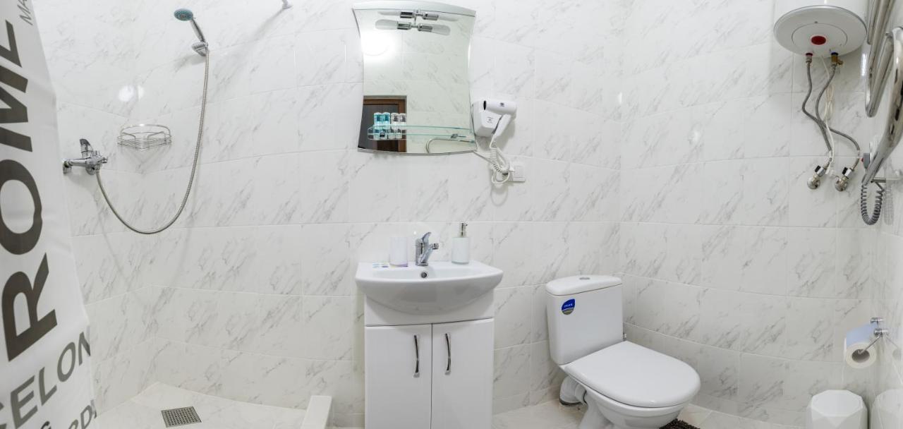 Апартаменти В Старому Місті Sweet House คาเมียเนตส์-โปดิลสกี ภายนอก รูปภาพ
