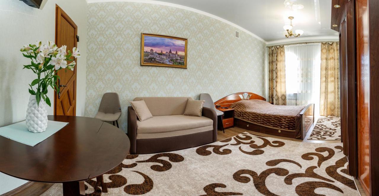 Апартаменти В Старому Місті Sweet House คาเมียเนตส์-โปดิลสกี ภายนอก รูปภาพ